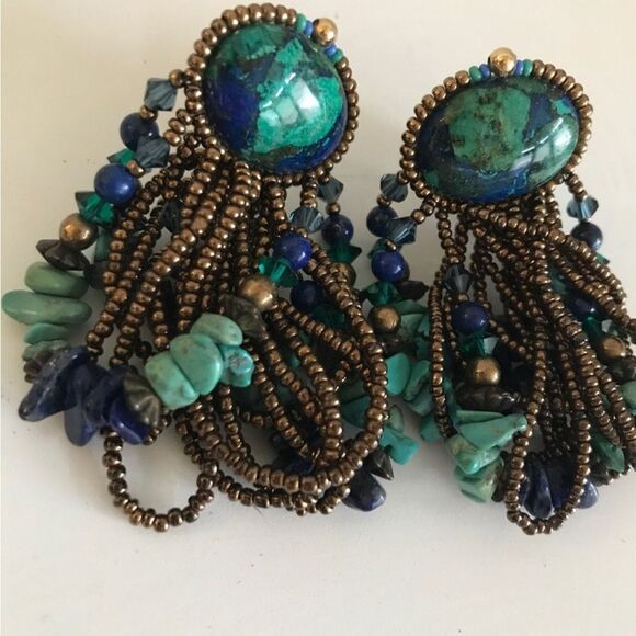 Vintage 80’s Turquoise & Blue Long Drop Clip On Earrings with Gold Tone Beads. - Picture 6 of 10
